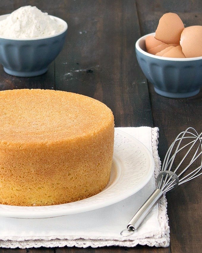 کیک اسفنجی با مخلوط کن مولینکس کیک اسفنجی با مخلوط کن مولینکس