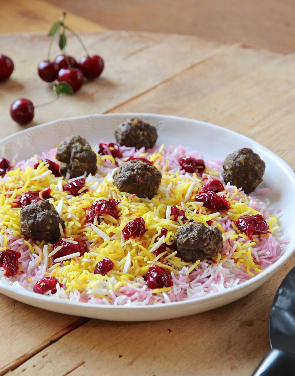 آلبالو پلو با چرخ گوشت مولینکس آلبالو پلو با چرخ گوشت مولینکس