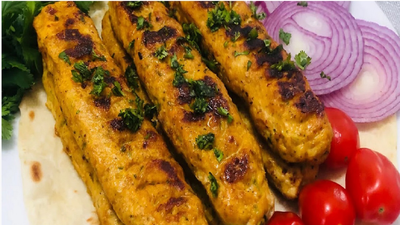 کباب کوبیده مرغ با چرخ گوشت کباب کوبیده مرغ با چرخ گوشت