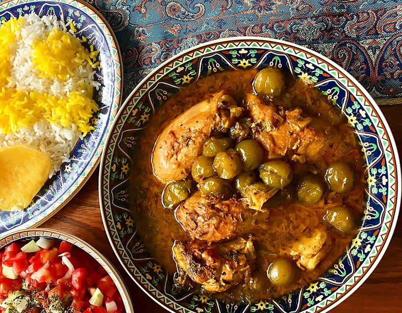 خورش گوجه سبز و مرغ با خردکن مولینکس خورش گوجه سبز و مرغ با خردکن مولینکس