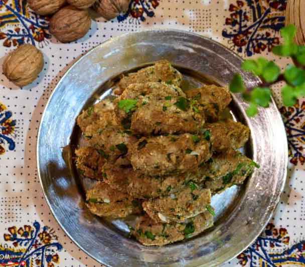 مشتک یزدی با گوشت کوب برقی مولینکس مشتک یزدی با گوشت کوب برقی مولینکس