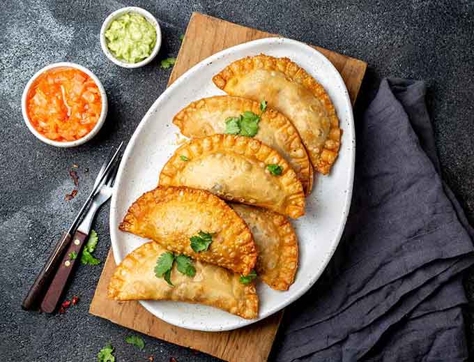 پیراشکی گیاهی با غذاساز مولینکس پیراشکی گیاهی با غذاساز مولینکس
