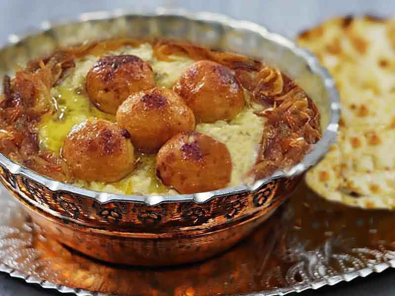آش سه نگه سیر کردستان با چرخ گوشت مولینکس آش سه نگه سیر کردستان با چرخ گوشت مولینکس