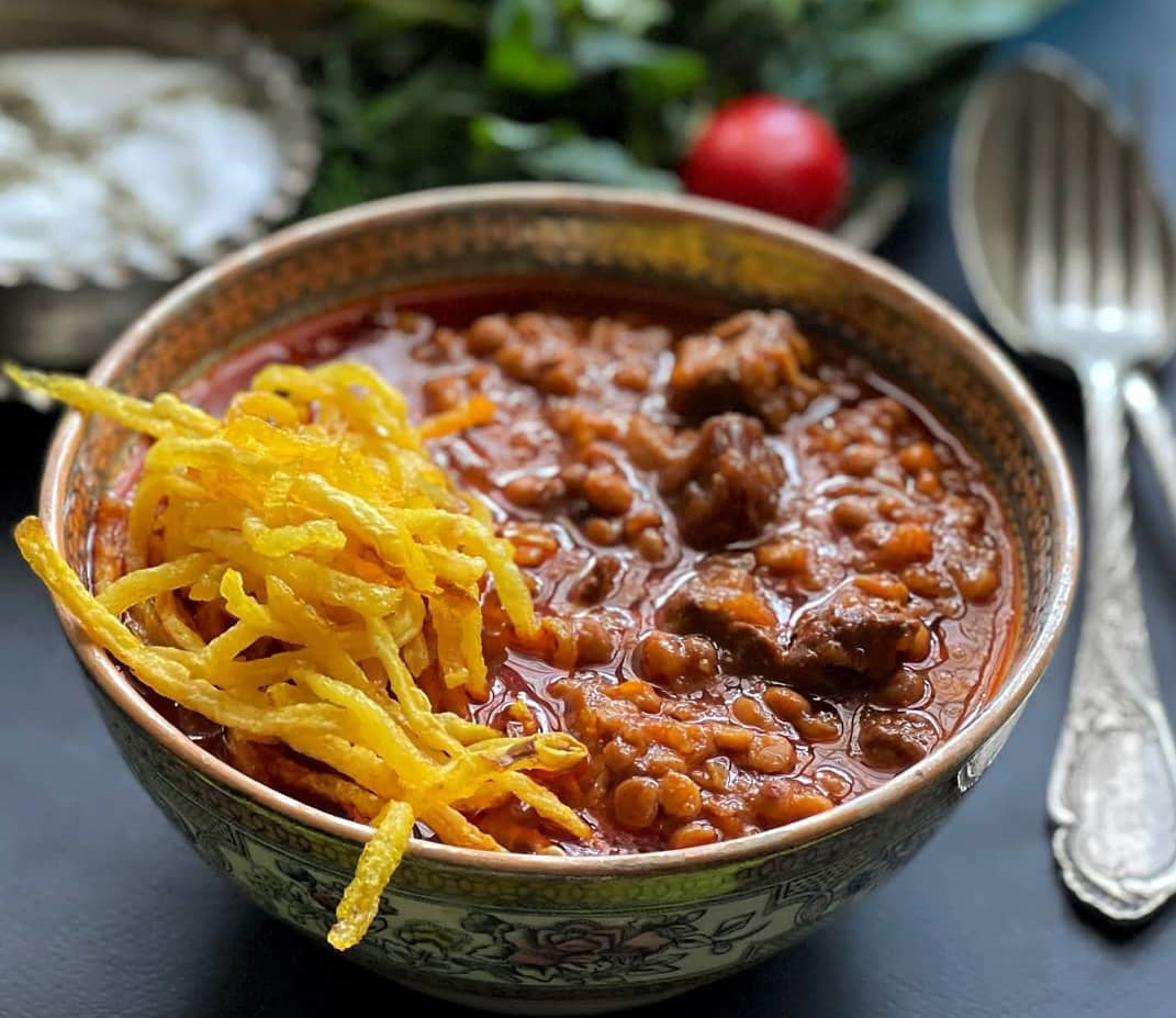 خورش آق ماش ارومیه با چرخ گوشت مولینکس 