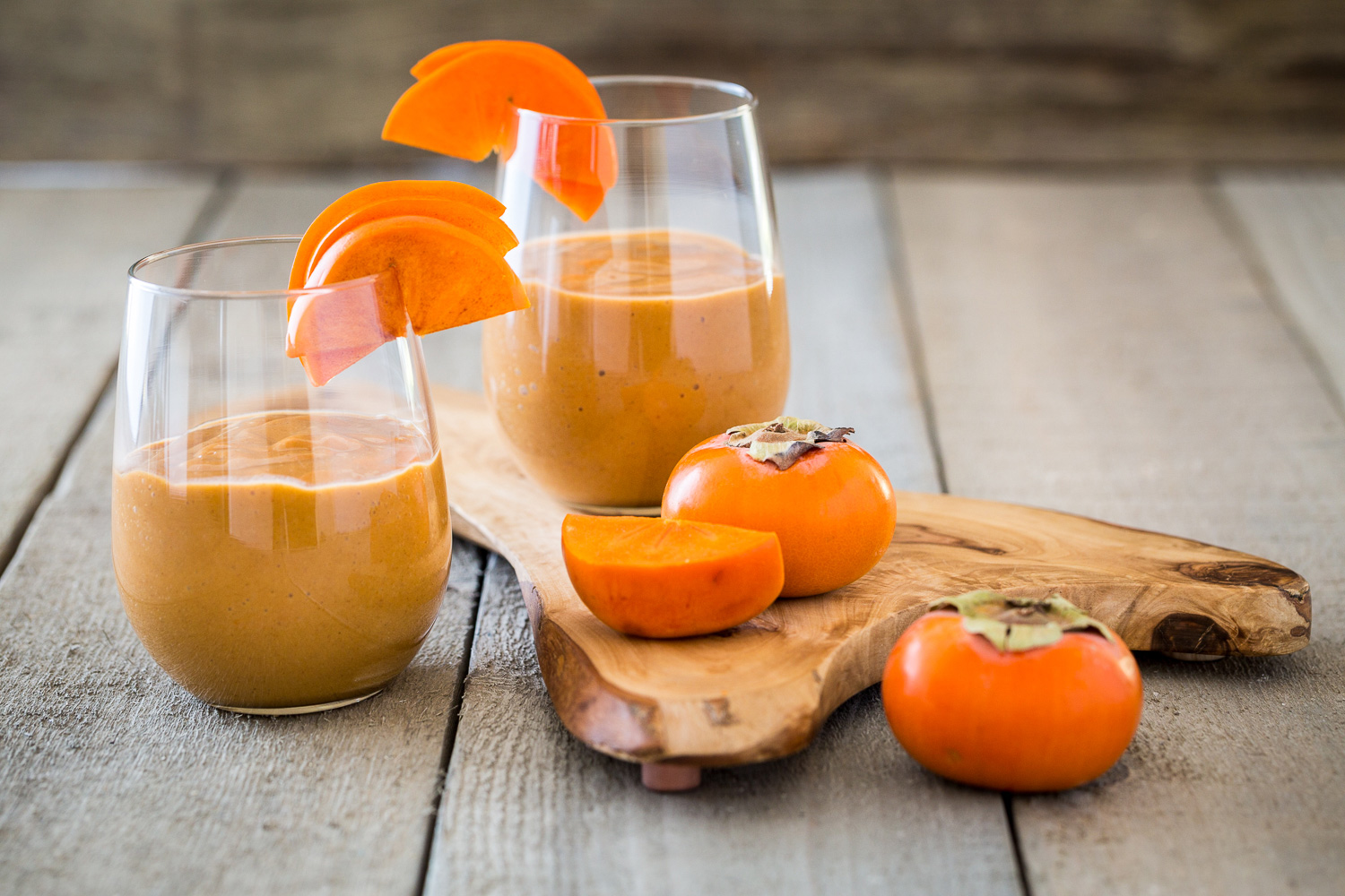 اسموتی خرمالو با مخلوط کن تک الکتریک اسموتی خرمالو با مخلوط کن تک الکتریک