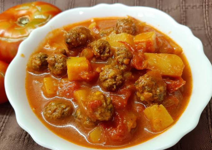 تاس کباب زمستانی با چرخ گوشت مولینکس تاس کباب زمستانی با چرخ گوشت مولینکس