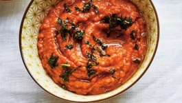 میرزاقاسمی با گوشتکوب برقی مولینکس