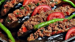 بادمجان شکم پر با خردکن مولینکس