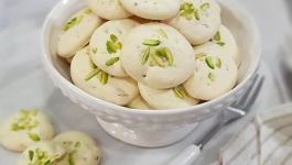 شیرینی تبریزی با همزن تک الکتریک
