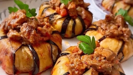 بقچه بادمجان با چرخ گوشت مولینکس 