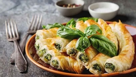 بورک اسفناج با گوشت کوب برقی تک الکتریک 