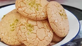 شیرینی نارگیلی با همزن کاسه دار تک الکتریک 