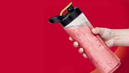 نوشیدنی انرژی ‌زا توت فرنگی با مخلوط کن مولینکس 